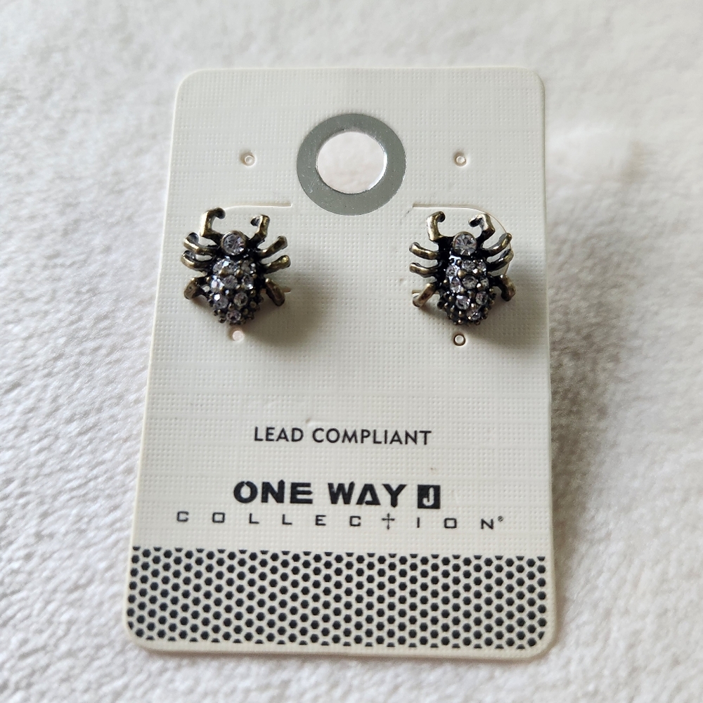One Way J Spider Earrings